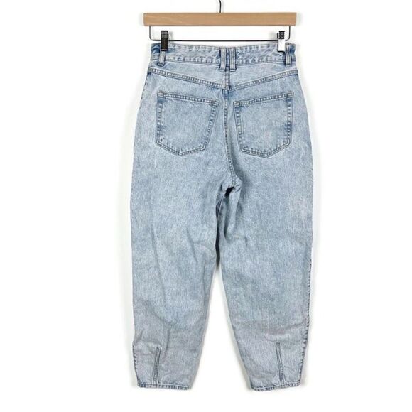 H&M Wide Leg Baggy tapered ultra high waisted Jeans Light Wash denim women’s 4 - Picture 2 of 10